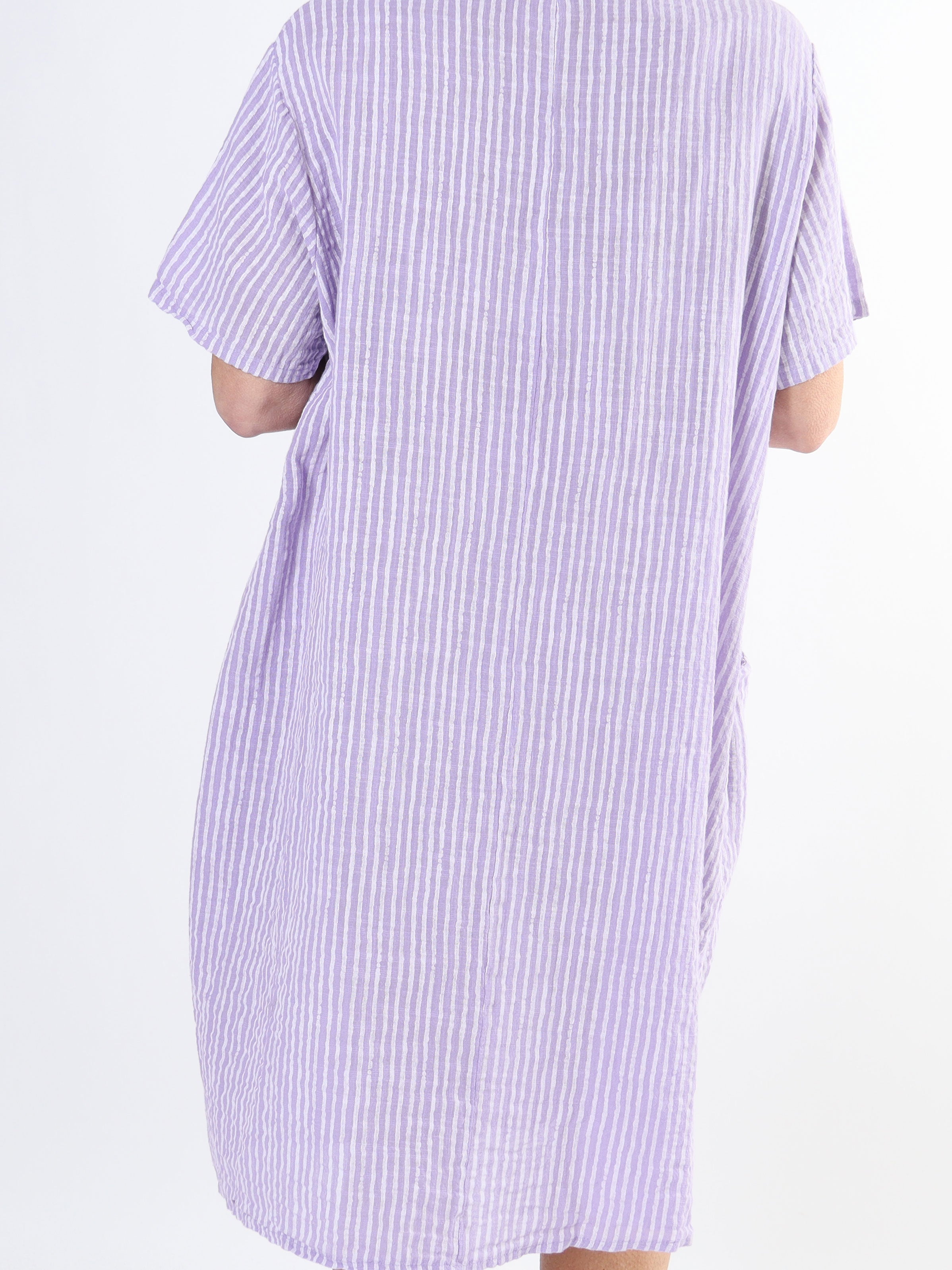 Louise - Finrandig plus size-klänning i linneaktigt bomullstyg